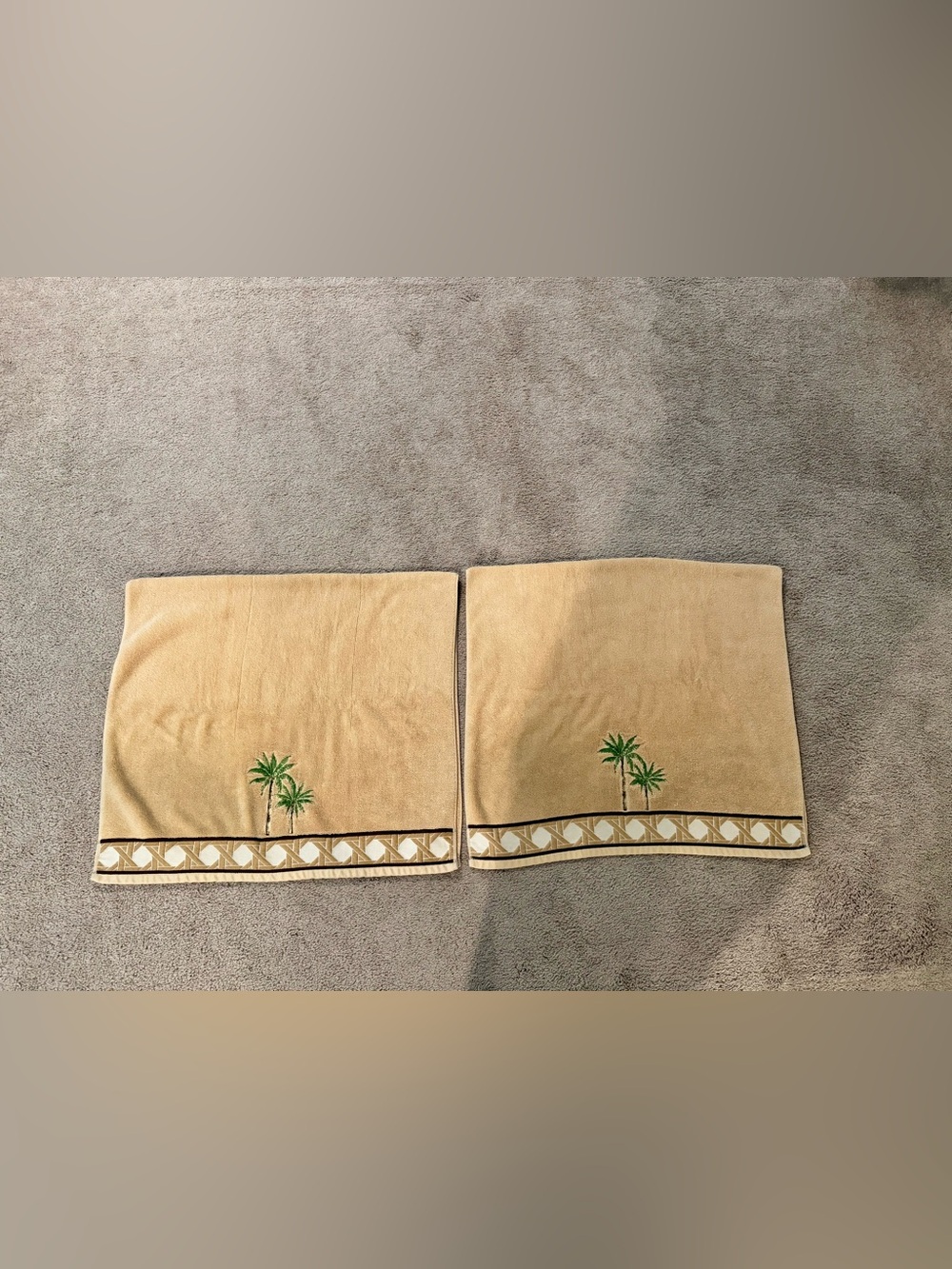 Beige Palm-Embroidered Cotton Bath Towels - Set of 2